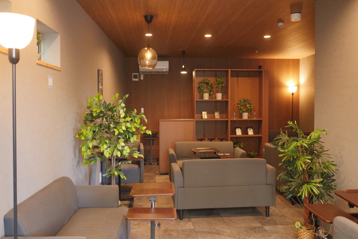 北浦和駅5分 大人数利用可能 スタイリッシュなカフェスペース スペースマーケット