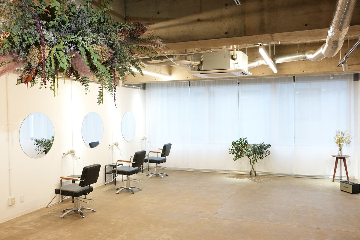 五反田駅徒歩3分 広々とした店内の美容室で面貸しヘアメイクサロン 撮影ok スペースマーケット