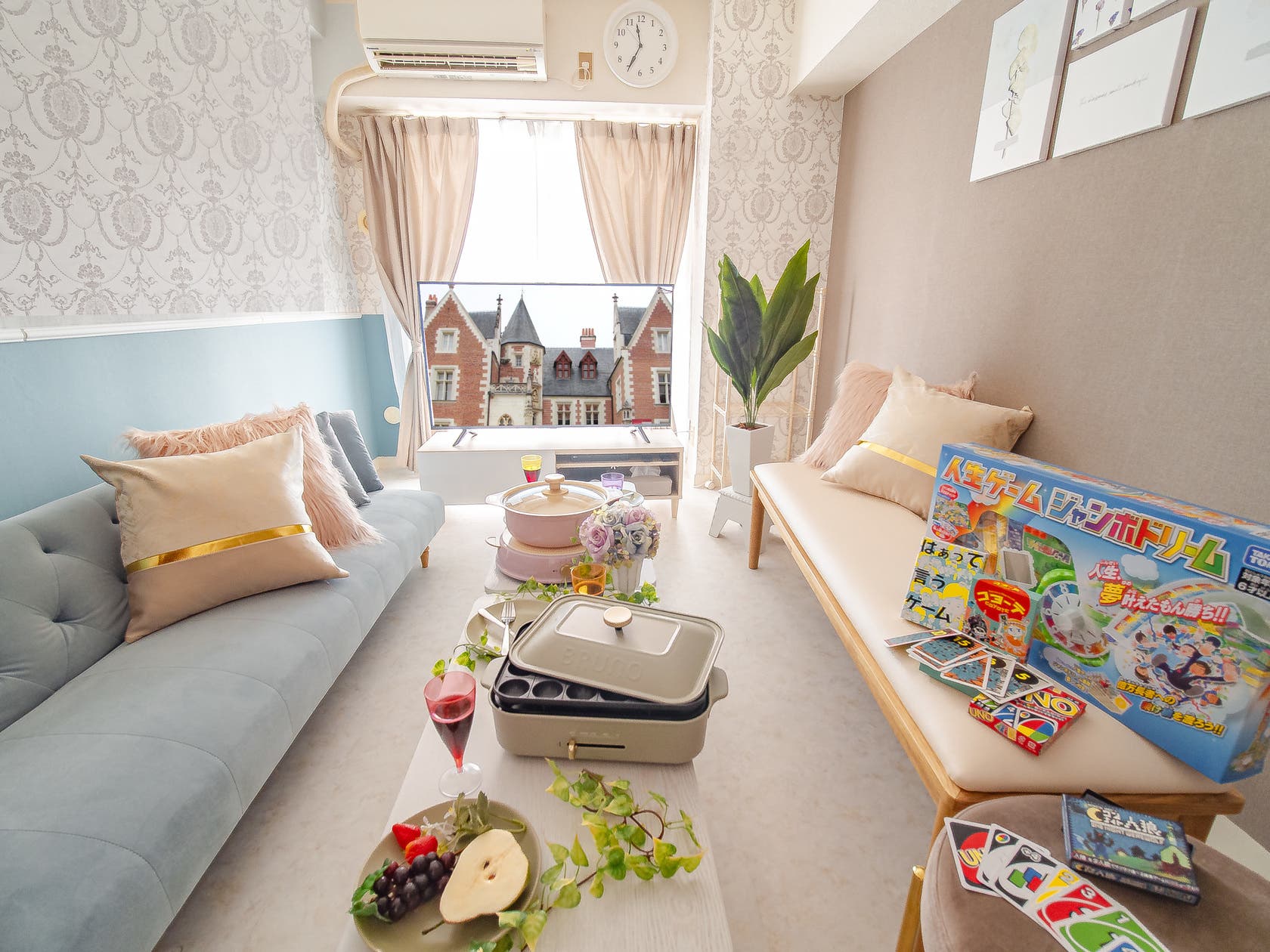 可愛いお部屋で女子会 誕生日会 パリのアパルトマン風room サマーセル中 可愛いお部屋で女