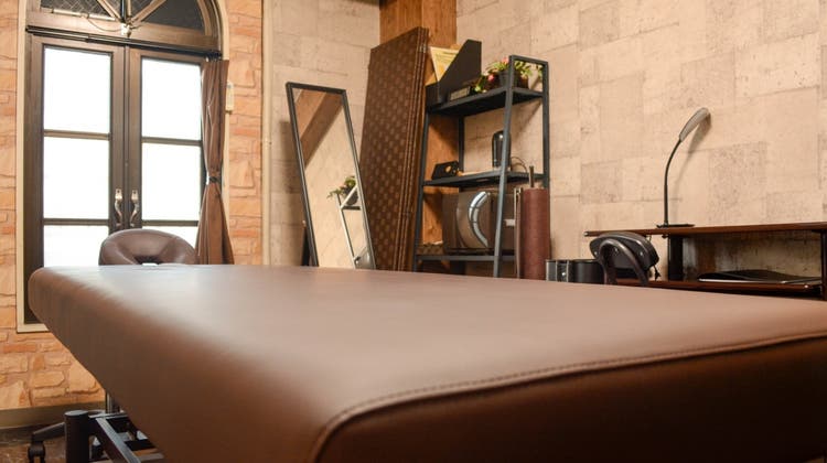 レンタルサロンfarbe 鶴見東口店 鶴見駅1分 落ち着いた空間 レンタルサロンfarbe 鶴見東口店 鶴見駅1分 落ち着いた空間