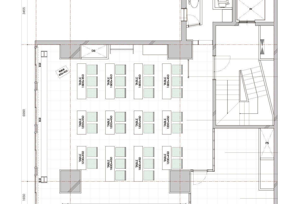 スペースマーケット会議室 東京駅前店 4f 東京駅八重洲口徒歩1分 プロジェクタ等の無料備品充実 スペースマーケット